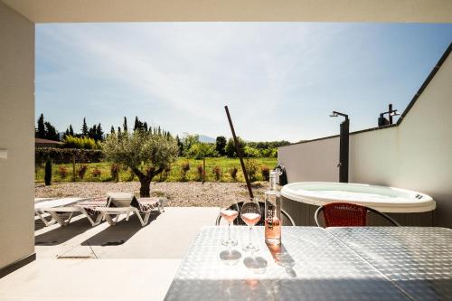 66A5 - Massane, cottage au coeur des vignes - jacuzzi - jardin
