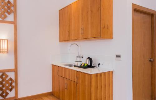 Deluxe Suite image 4