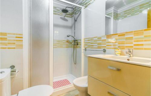 One-Bedroom Apartment in Santa Pola - image 9