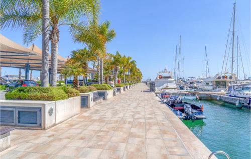 One-Bedroom Apartment in Santa Pola - image 4