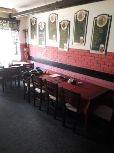 Sokolovna Markoušovice - u Trutnov Trails (Sokolovna Markousovice - u Trutnov Trails) in มาร์คูโซวิเซ