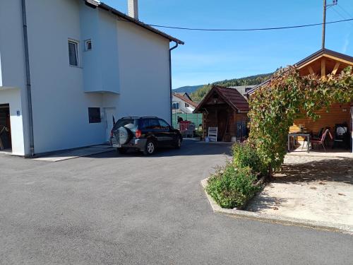 Stan na dan Masa in Pale