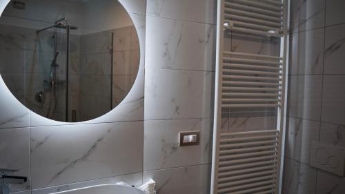 C rooms - Suite a tema con vasca - Motel Monza – Cinisello Balsamo, DC