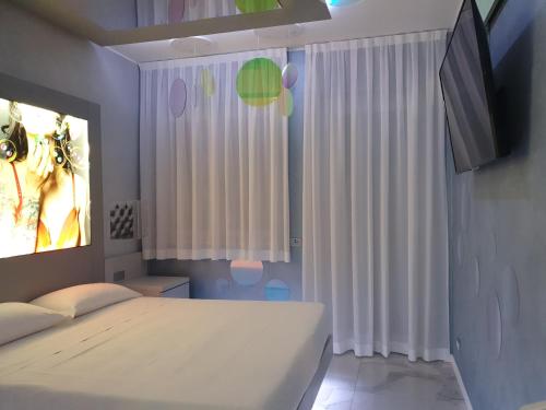 C rooms - Suite a tema con vasca - Motel Monza – Cinisello Balsamo, DC