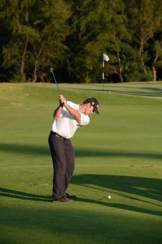 附設高爾夫球場