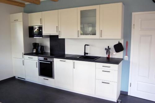 Ferienhaus Kleiner Onkel, Seeblick, Angeln, Sauna, ruhige Lage in Twist