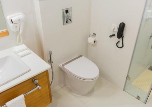 Deluxe Double or Twin Room with Mountain View image 3