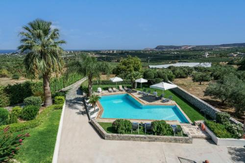 Villa Anna with Private Pool, Play area & BBQ, 5km from the Beach - Location, gîte - Astérion