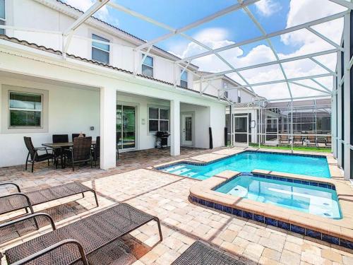 6BR Family Mansion Pvt Pool BBQ