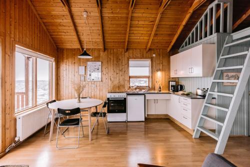 Hlíd Cottages - image 3