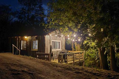 Cedar Cabin - North Frontenac Lodge