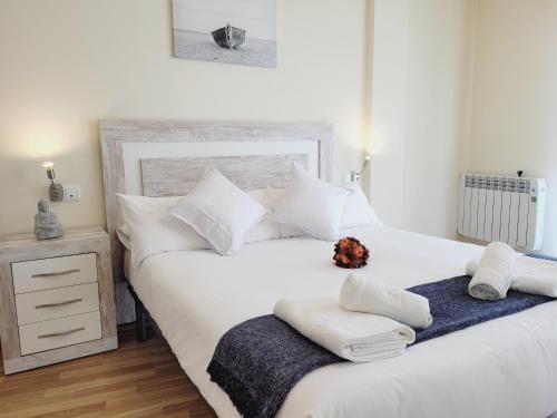 Apartment with Mountain View