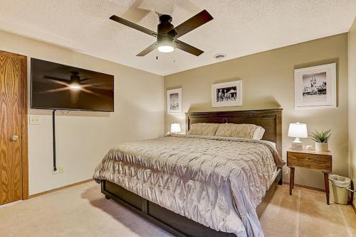 Family Dreams Condo at Lighthouse Cove in Wisconsin Dells, USA