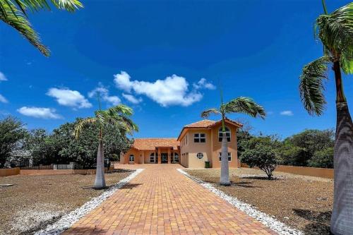 Eksterijer hotela, Villa Magic Time - Oceanfront in Willibrordus