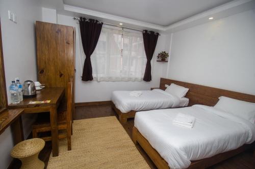 Deluxe Double or Twin Room with Garden View