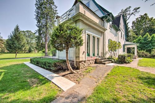 3-Acre Property: Charming Dutch Country Colonial in Spring Ridge (PA)