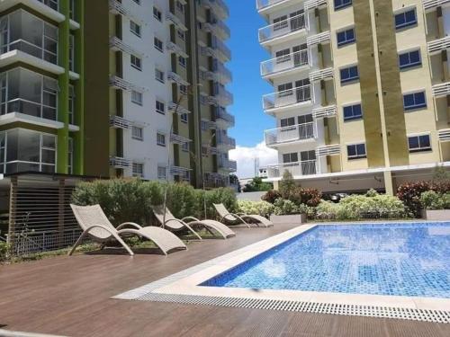 Cozy Mesaverte Condo Residences