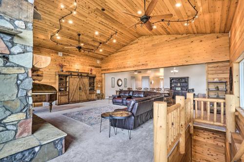 Luxe Heber City Cabin and Hot Tub and Guest House