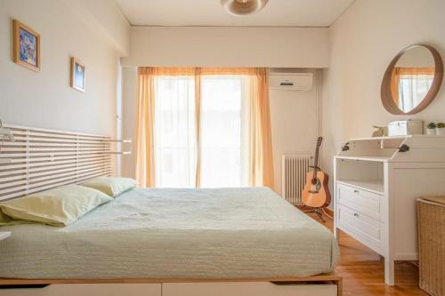 Spacious central Athenian flat near Panormou stn.