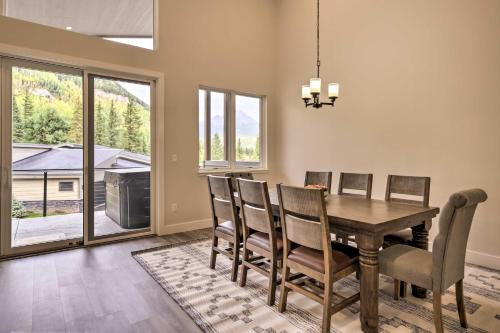 Townhome with Hot Tub Across From Ski Lifts!, Středisko Durango Mountain (fotografie 8)