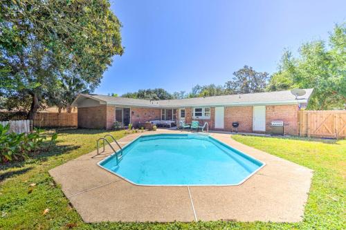 Family Home with Private Pool and Fenced Yard!