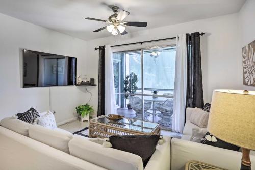 Vibrant Stuart Getaway with Private Hot Tub! in Stuart, USA