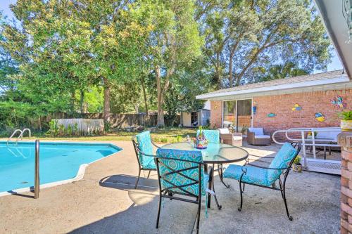 Family Home with Private Pool and Fenced Yard!