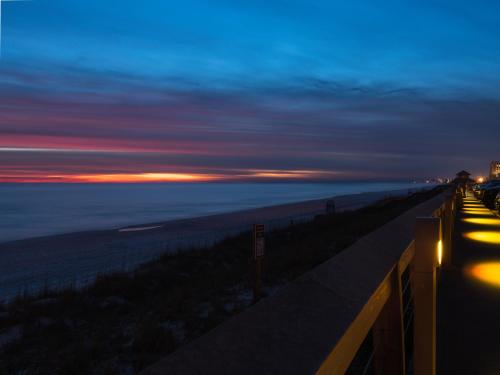 Blue Surf Townhomes 11A - image 6
