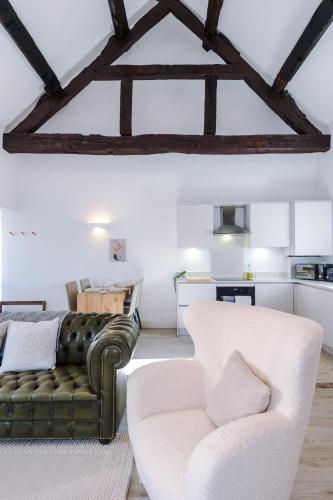 Wild Drive Chester - Stunning cottage in CH1 with Double Parking