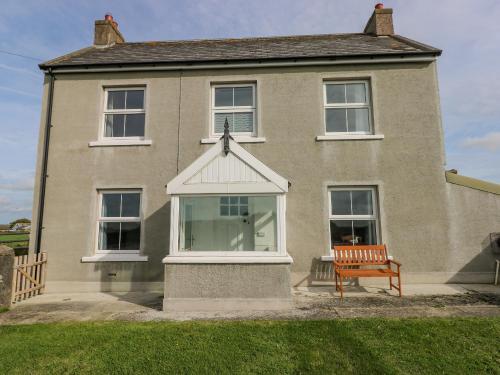 B&B Haverfordwest - Bay View Farmhouse - Bed and Breakfast Haverfordwest