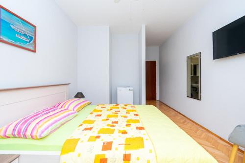 Twin Room Pasman 4309a - image 14