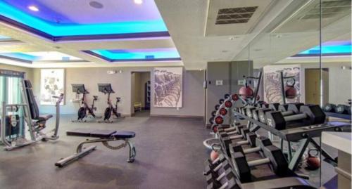 Fitness center, Resort Style King Bed Suite Near Beach w/Pool, Gym in Morena