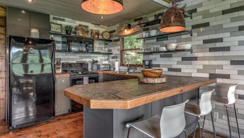 Top of the Ridge Chalet in Blue Ridge, USA