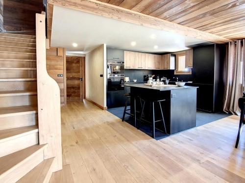 Chalet de luxe avec sauna et jacuzzi, a 200m des pistes - FR-1-344-1151 near Les petites miettes