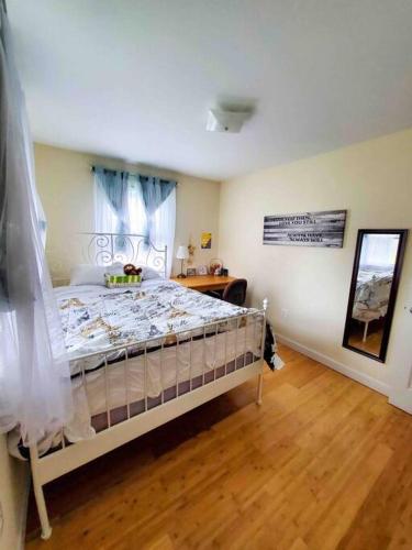 Rooms of ${hotel_name}