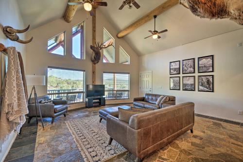 Mtn-View Gem w/ Fire Pit & Deck in Payson, Payson