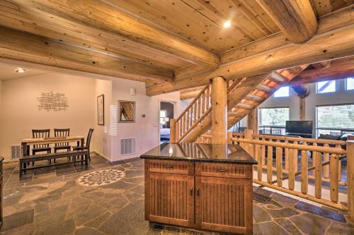 Mtn-View Gem w/ Fire Pit & Deck in Payson, Пейсон (фото 7)