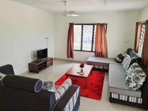 Masters 2 Bedroom Apartment Westfield - image 2