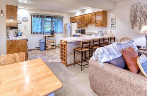 Alpine Meadows 30 - image 13