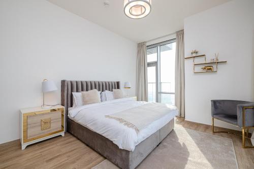 Noora Tower I Spacious 3BDR Apartment and maid room with Burj Khalifa View, Dubái (foto 10)