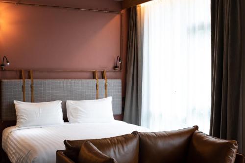 Suite room in Tints Of Blue Hotel
