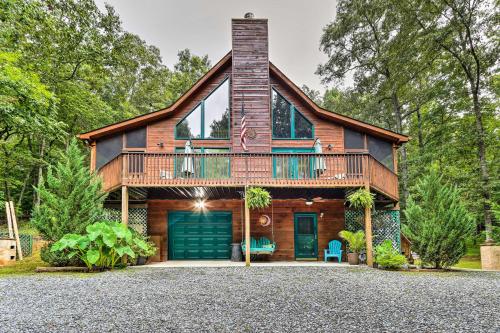 Ellijay Resort Cabin with Deck and Enclosed Porch! in Ellijay, USA
