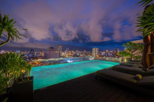 LEGEND Boutique Hotel