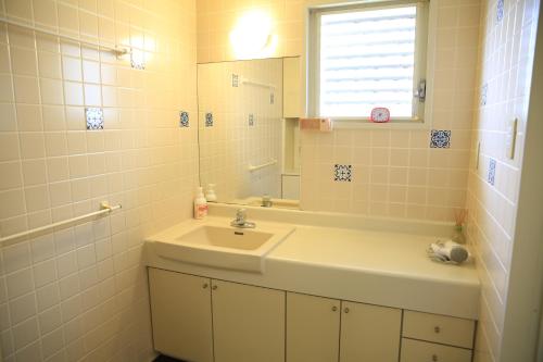 Shinnishiki Hotel Room Type - Twin Room with Shared Toilet
