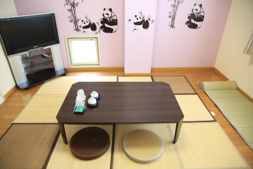 room detail thumbnail 0