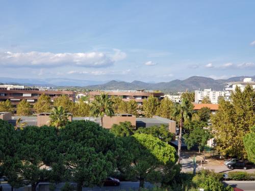 Apartment with Balcony room in Miougrano 3 Pieces Climatise 48m2 5 Personnes Park