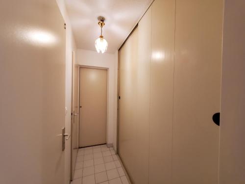 Apartment with Balcony image 3