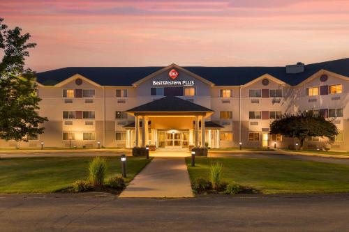 Best Western PLUS Executive Court Inn & Conference Center