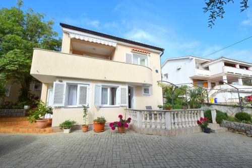  Apartments Julia, Unterkunft in Čižići