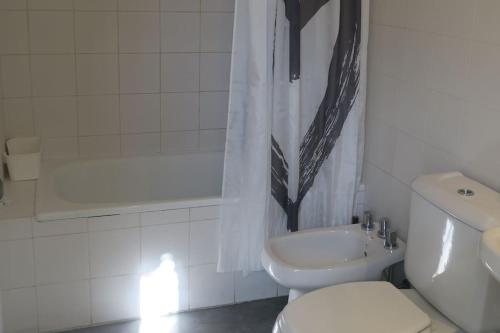 Spacious house with garden, La Plata center., La Plata (Foto 6)